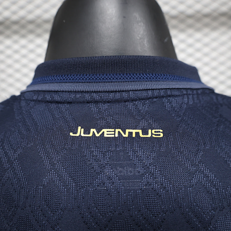 MAILLOT JUVENTUS EXTÉRIEUR 2024/2025 VERSION MANCHES LONGUES