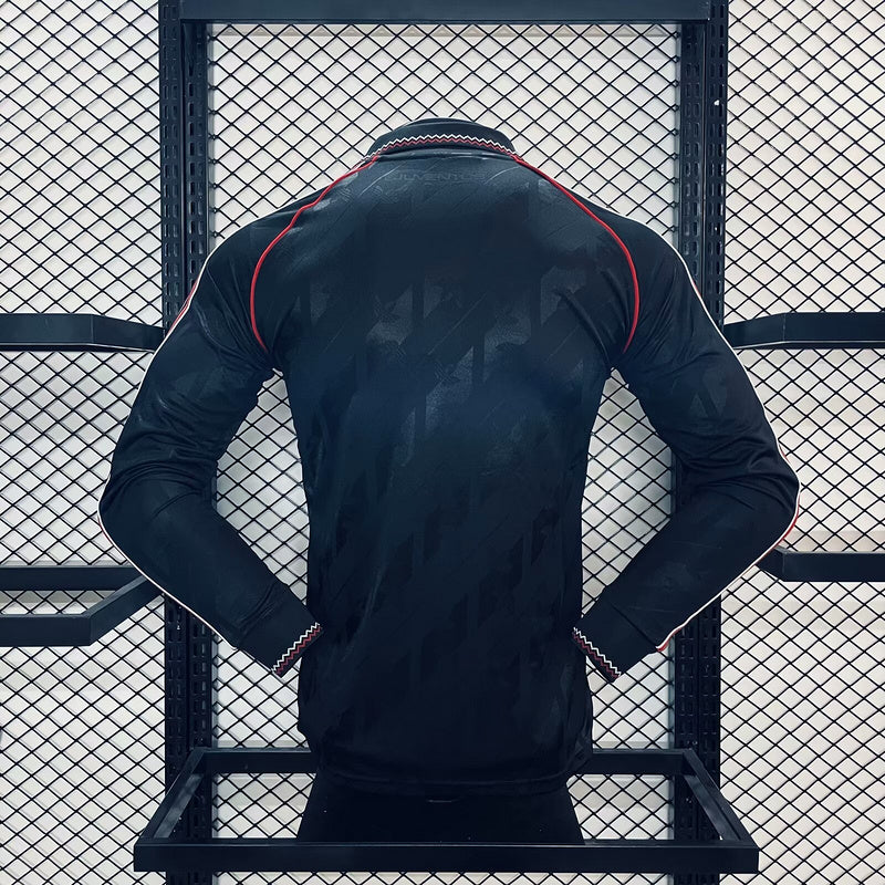 MAILLOT RETRO MANCHESTER UNITED 2024/2025 VERSION MANCHES LONGUES