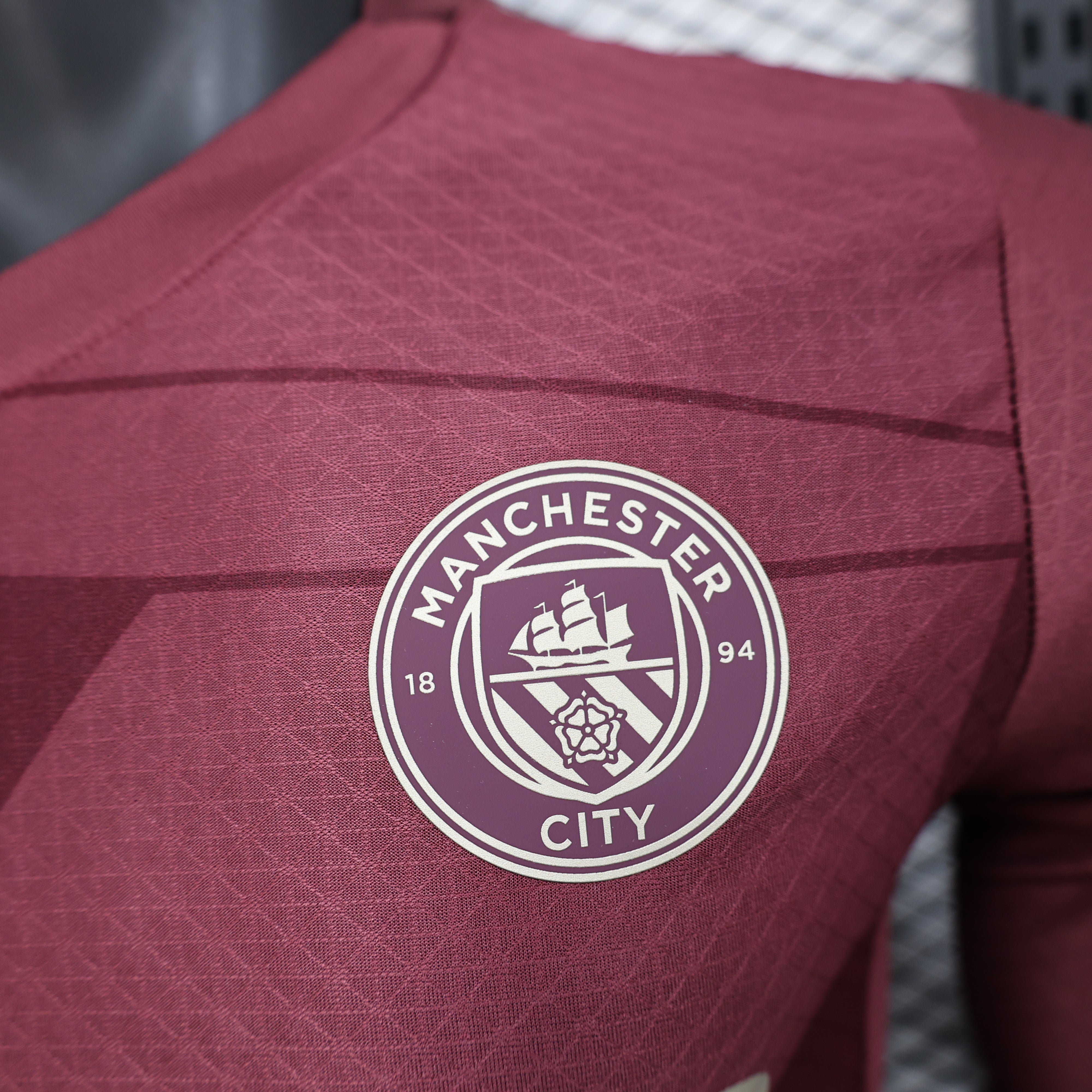 MAILLOT MANCHESTER CITY MANCHES LONGUES THIRD 2024/2025
