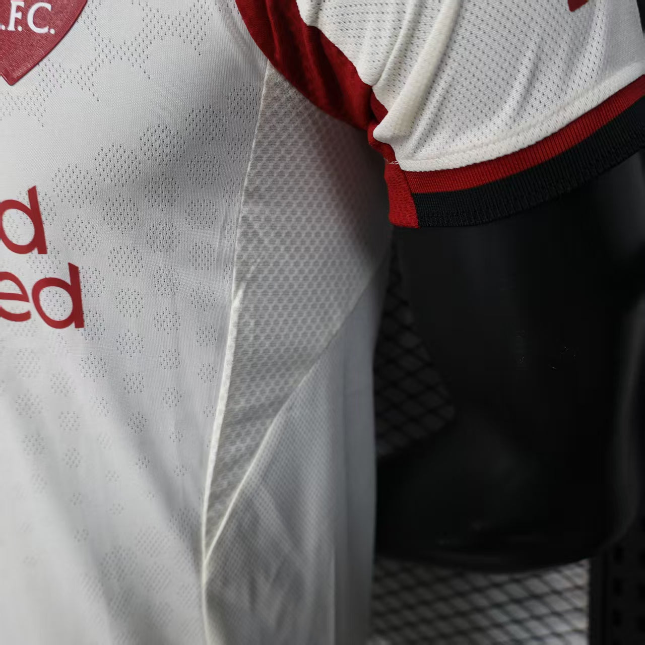 MAILLOT LIVERPOOL EXTERIEUR 2025/2026