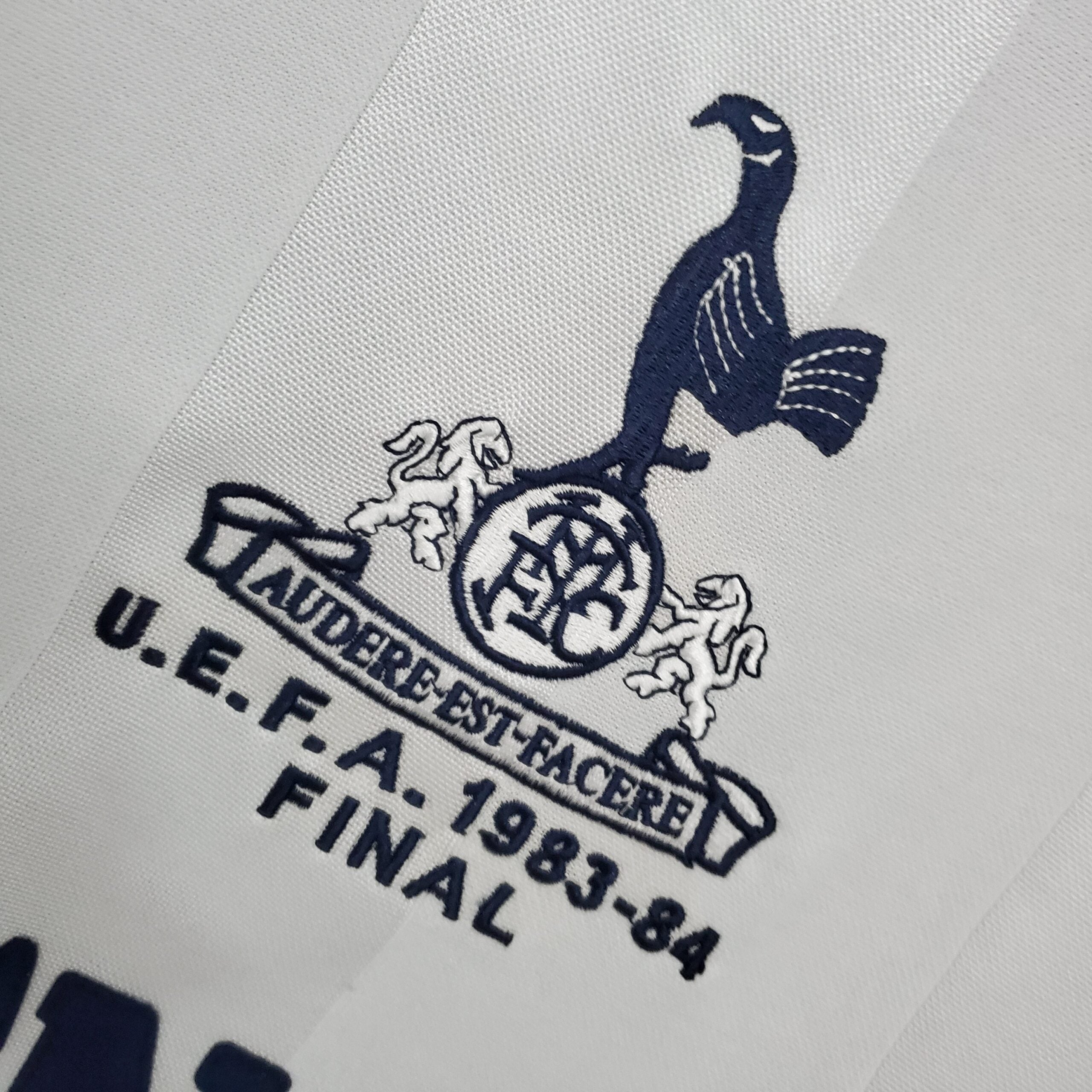 Tottenham Maillot Rétro 83/84