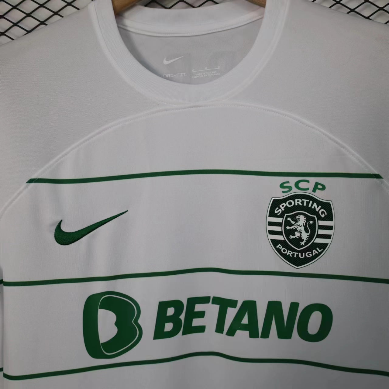 MAILLOT SPORTING EXTERIEUR 2023/2024