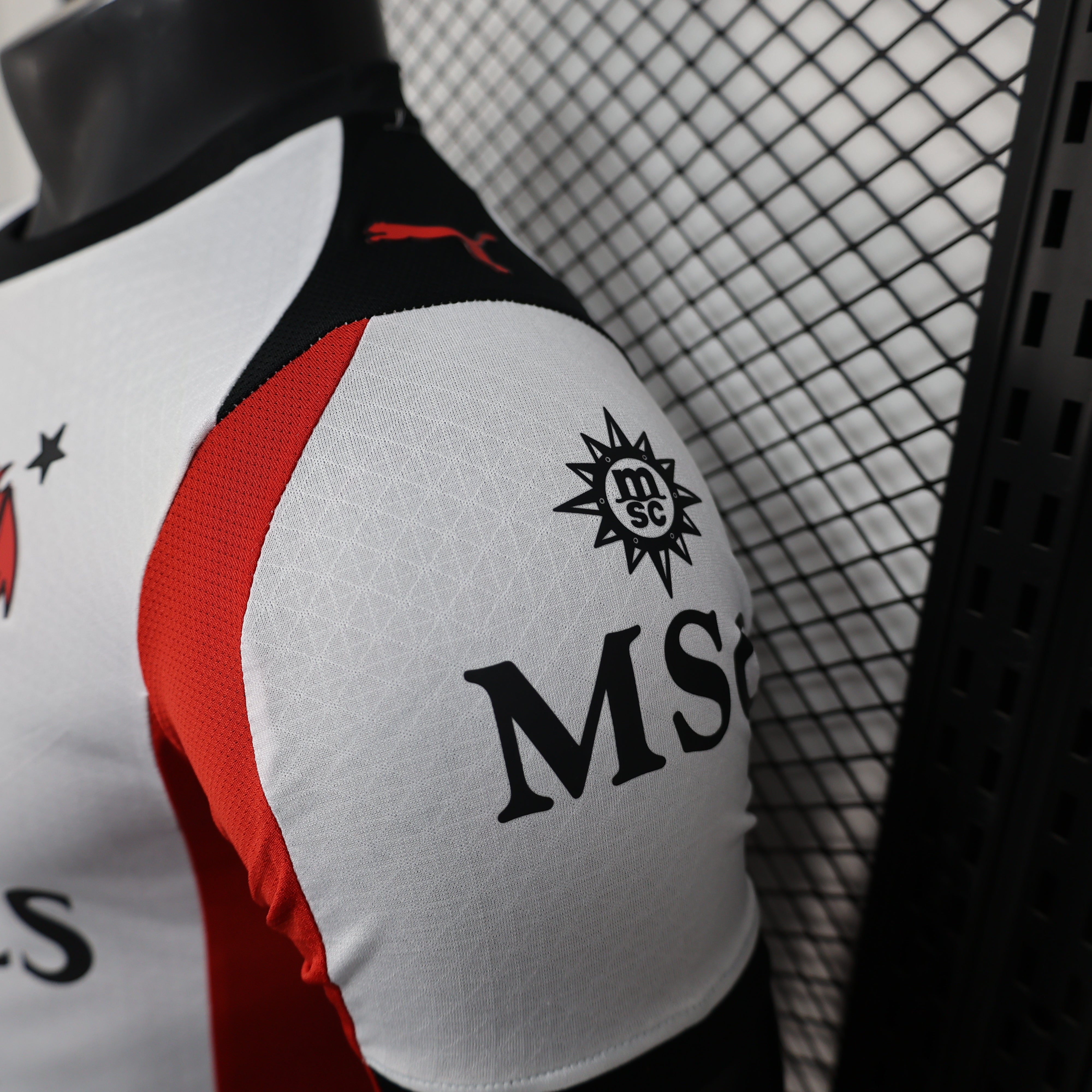 MAILLOT AC MILAN EXTÉRIEUR 2025/2026