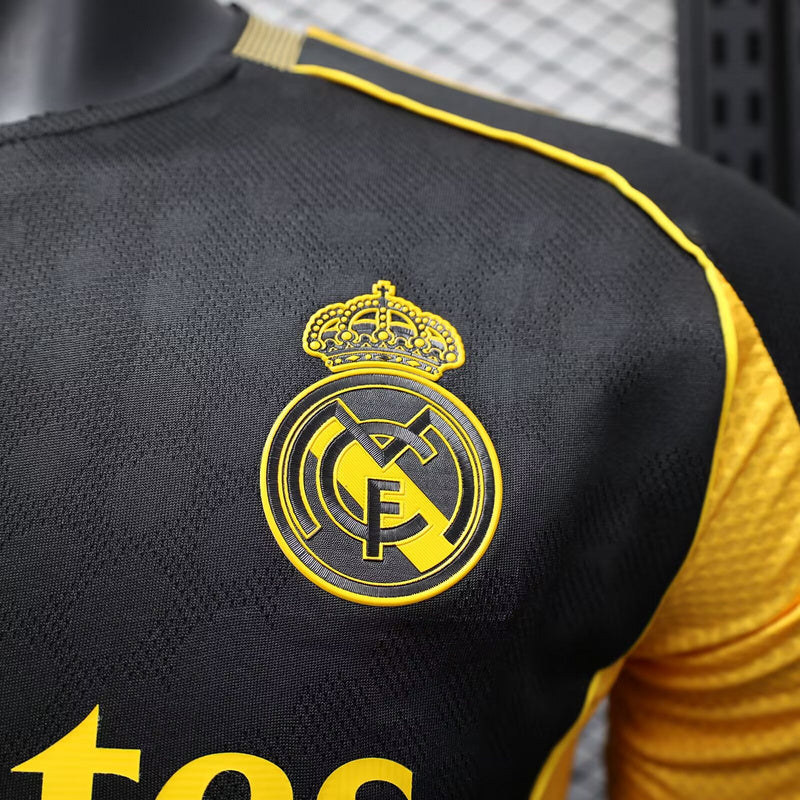 MAILLOT RÉAL MADRID NOIR ÉDITION SPÉCIAL 2025/2026