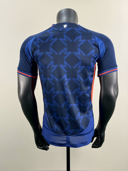MAILLOT MANCHESTER UNITED ÉDITION SPÉCIAL BLEU