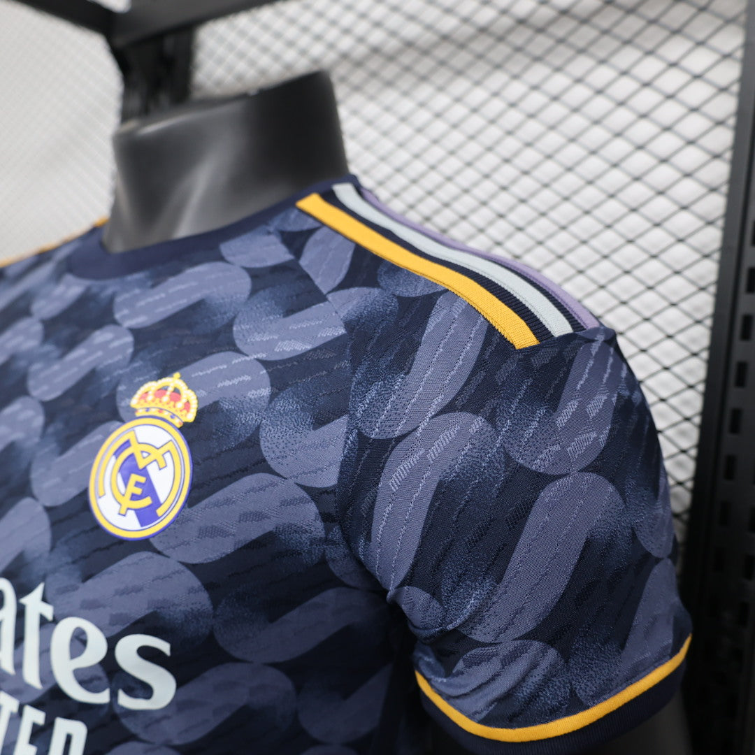 MAILLOT REAL MADRID EXTERIEUR 2023/2024