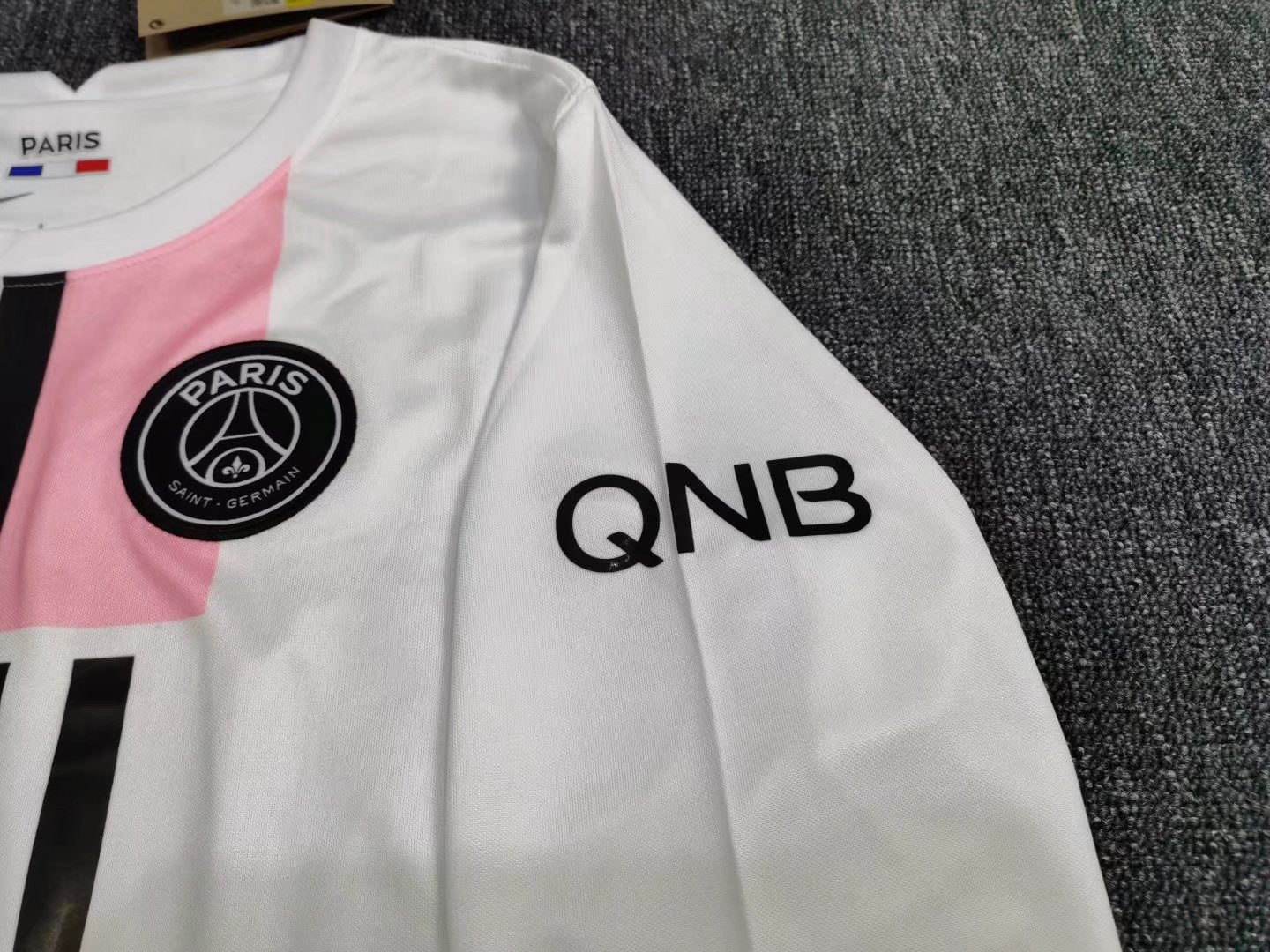 MAILLOT PSG EXTÉRIEUR 2021/2022 VERSION MANCHES LONGUES