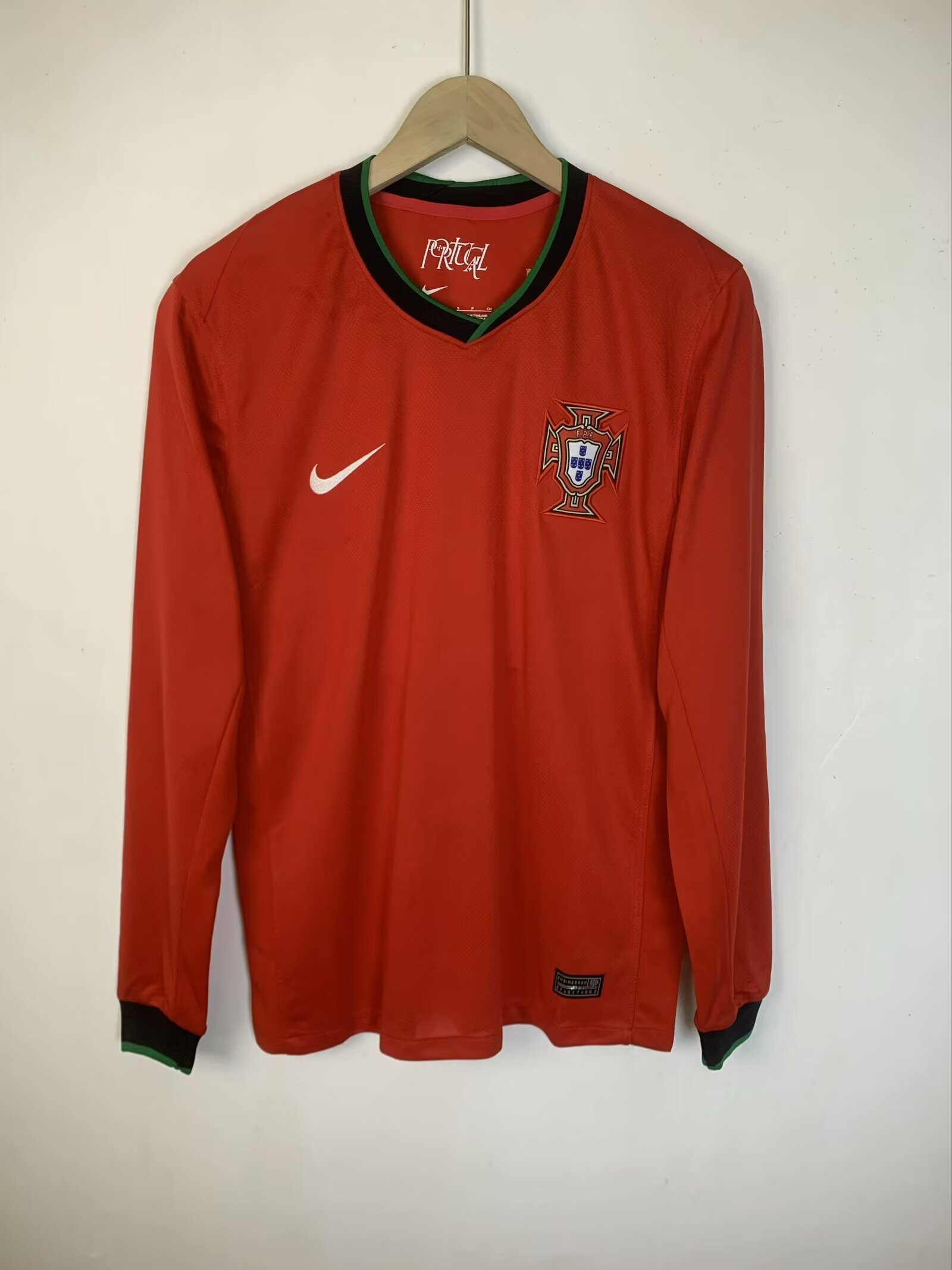 MAILLOT PORTUGAL DOMICILE 2024 VERSION MANCHES LONGUES