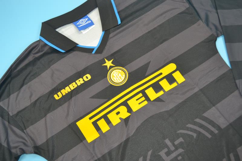 MAILLOT RETRO INTER MILAN EXTÉRIEUR 1997/1998 VERSION MANCHES LONGUES