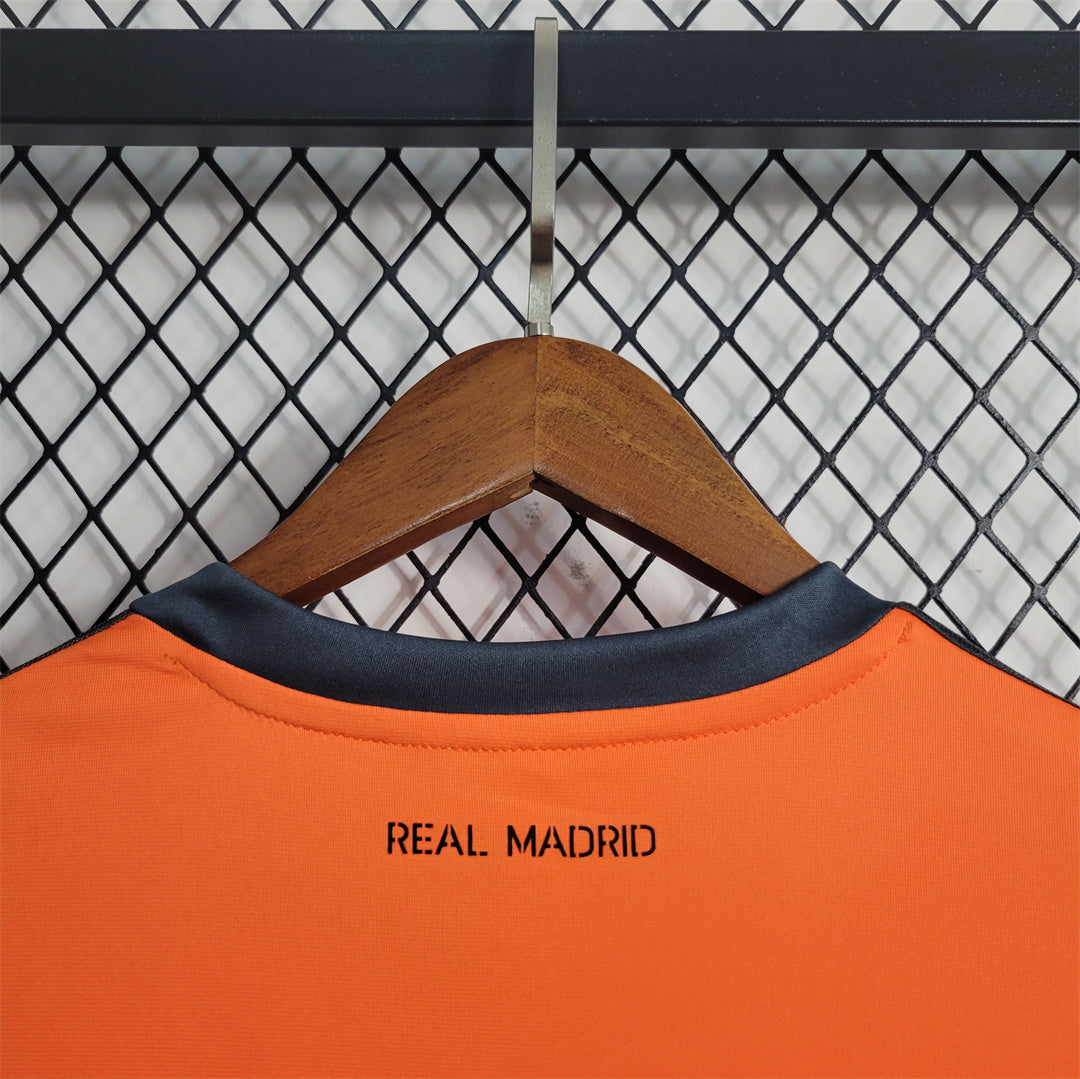 MAILLOT REAL MADRID 2013/2014 VERSION MANCHES LONGUES