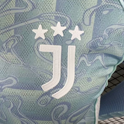 MAILLOT JUVENTUS VERSION MANCHES LONGUES DOMICILE 2025/2026