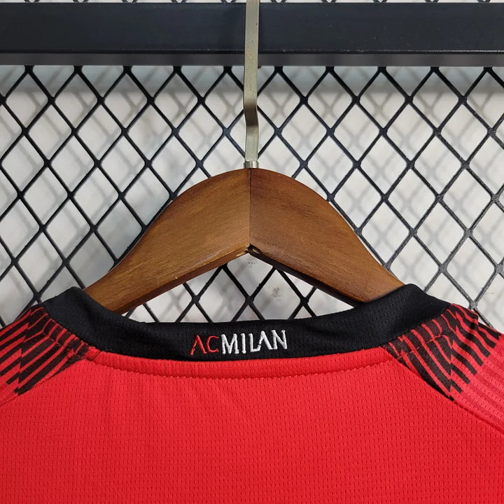 MAILLOT ENFANT AC MILAN DOMICILE 2023/2024