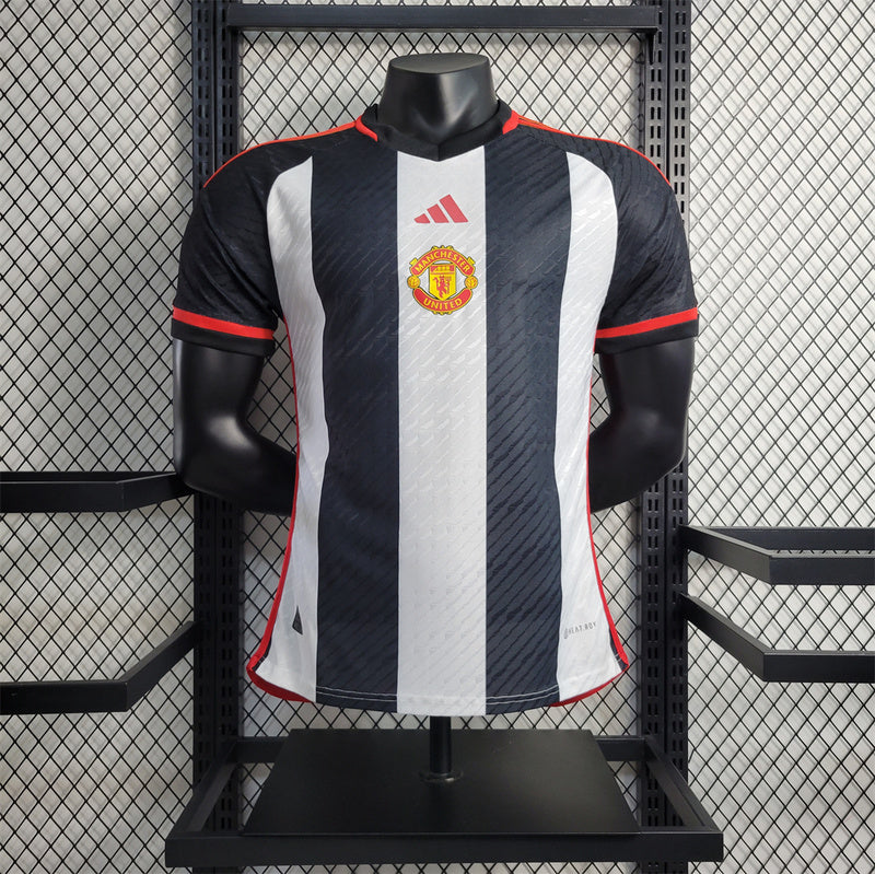 MAILLOT MANCHESTER UNITED ENTRAINEMENT 2023/2024