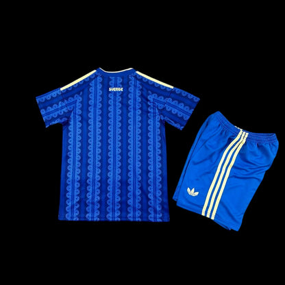 MAILLOT ENFANT SUEDE EXTÉRIEUR COUPE DU MONDE 2026