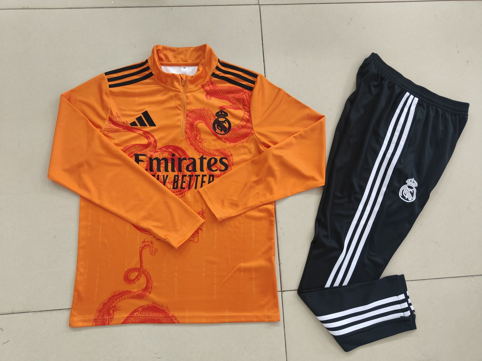 SURVÊTEMENTS REAL MADRID 2024/2025