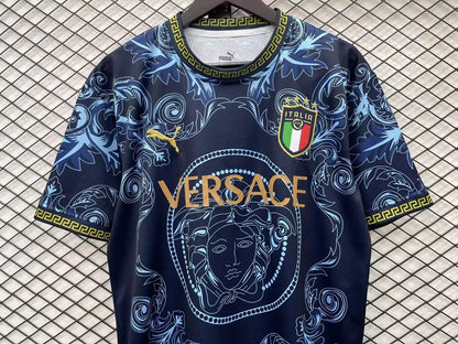 MAILLOT ITALIE CONCEPT EDITION VERSACE BLEU 2023/2024