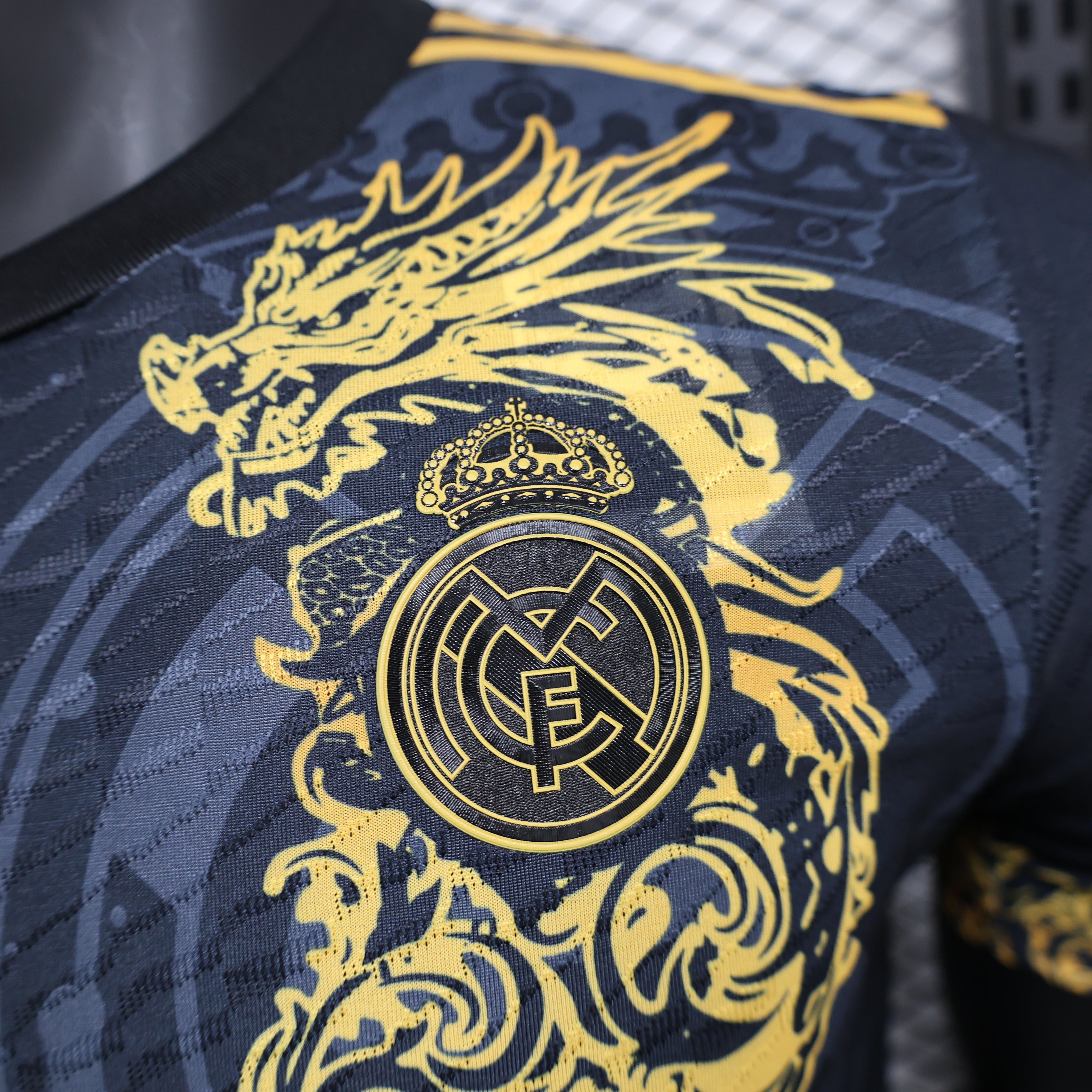 MAILLOT REAL MADRID ÉDITION SPÉCIALE 2024/2025